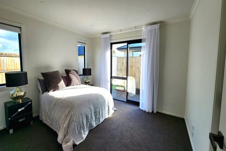 Photo of property in 8 Mcquillan Avenue, Woodend, 7610