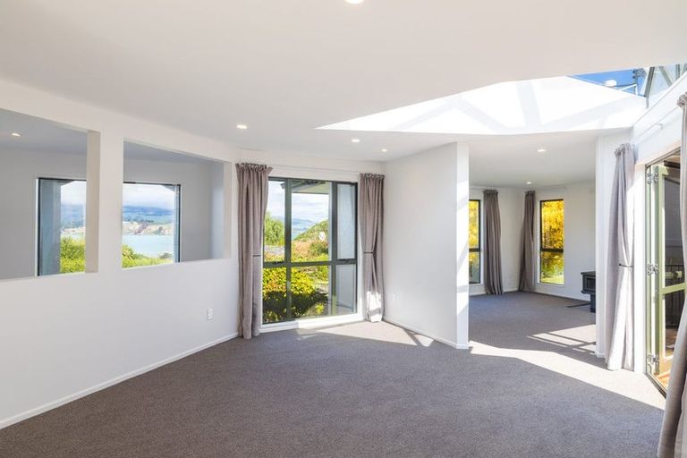Photo of property in 6 Kaikomako Place, Cass Bay, Lyttelton, 8082