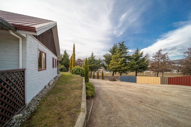 Photo of property in 2 Waenga Drive, Cromwell, 9310