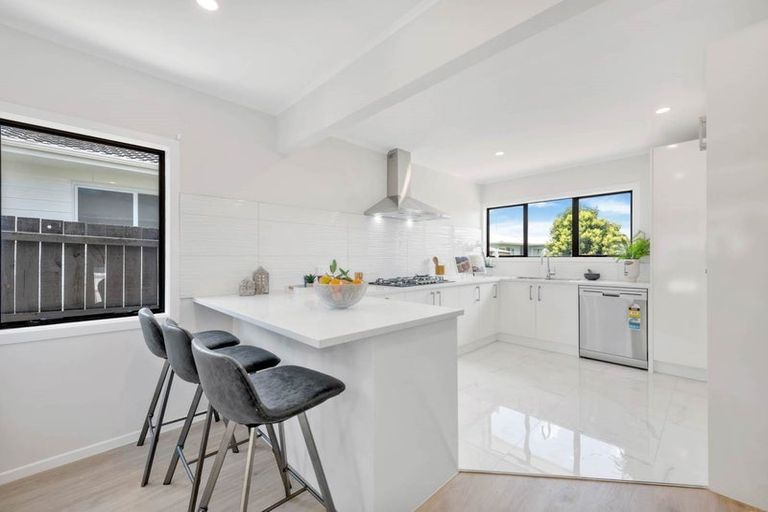 Photo of property in 1/55 Alfriston Road, Manurewa East, Auckland, 2102