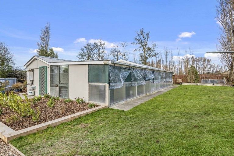 Photo of property in 4 Kainga Road, Kainga, Christchurch, 8083