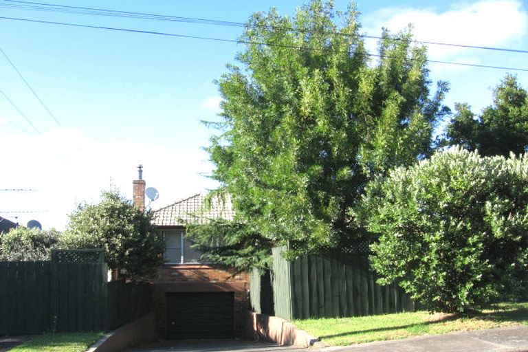Photo of property in 10 Mcrae Road, Mount Wellington, Auckland, 1060