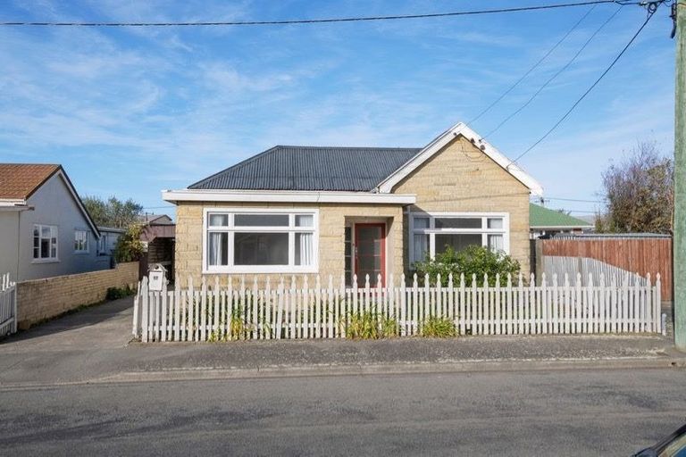 Photo of property in 17 Hart Street, Woolston, Christchurch, 8023