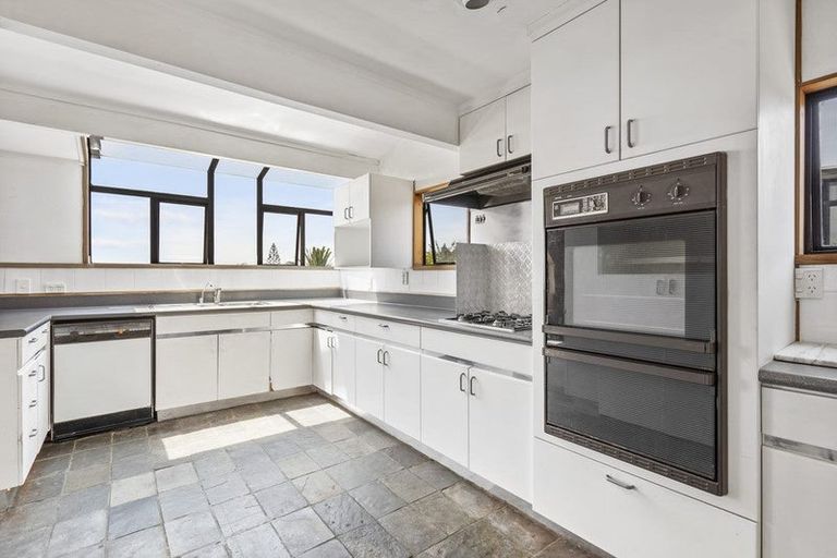 Photo of property in 53 Alfred Street, Fairfield, Hamilton, 3214