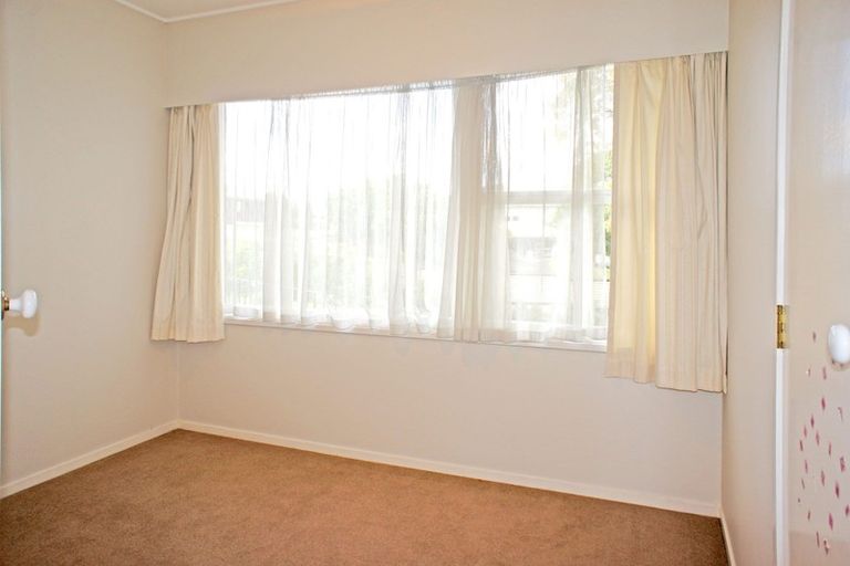 Photo of property in 1 Imatra Place, Sunnyhills, Auckland, 2010