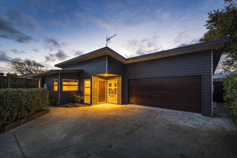 Photo of property in 116b Roy Street, Palmerston North, 4410