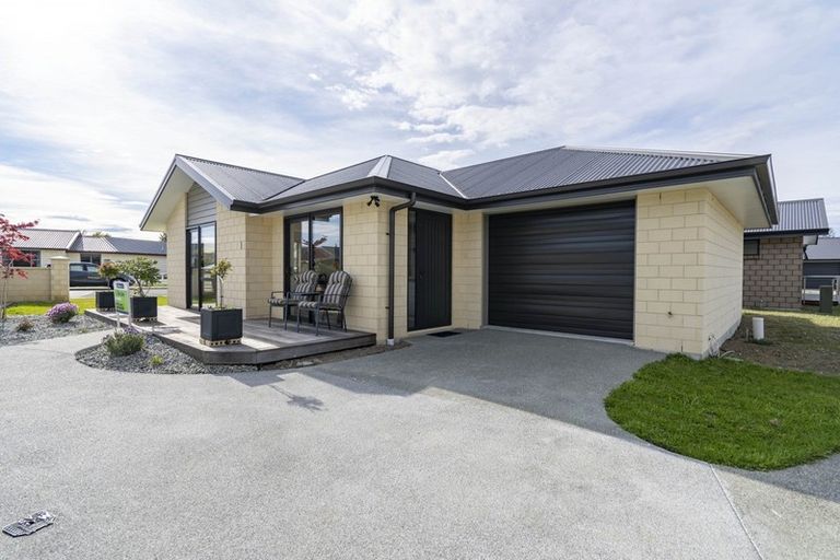 Photo of property in 28/10 Pop Andrew Drive, Te Anau, 9600