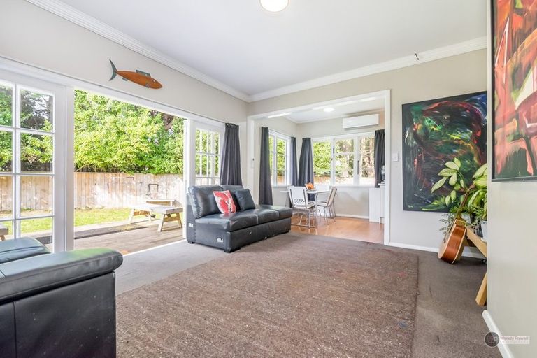 Photo of property in 11 Seddon Street, Naenae, Lower Hutt, 5011