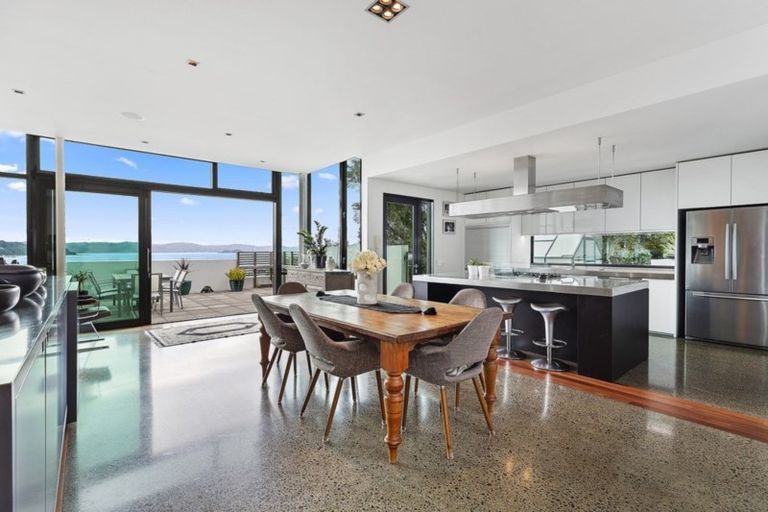 Photo of property in 80 Burnham Street, Seatoun, Wellington, 6022