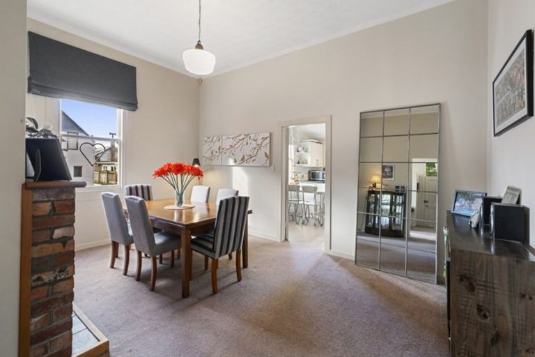 Photo of property in 1 Pitarua Street, Thorndon, Wellington, 6011