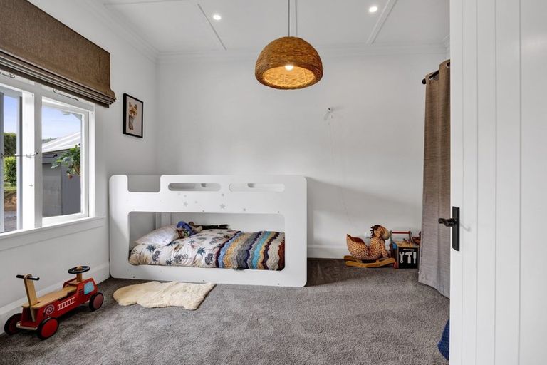 Photo of property in 1305b South Road, Kaitake, New Plymouth, 4374