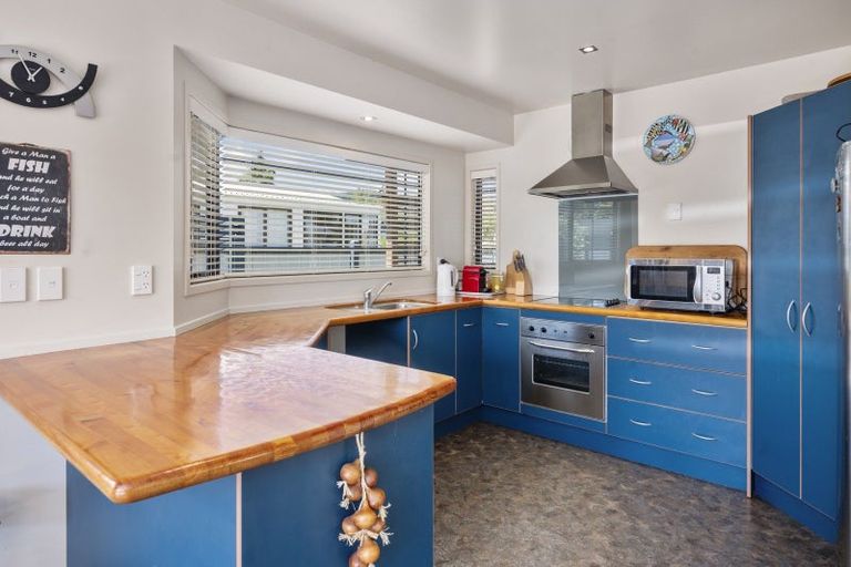 Photo of property in 137 Kenrigg Road West, Kinloch, Taupo, 3377