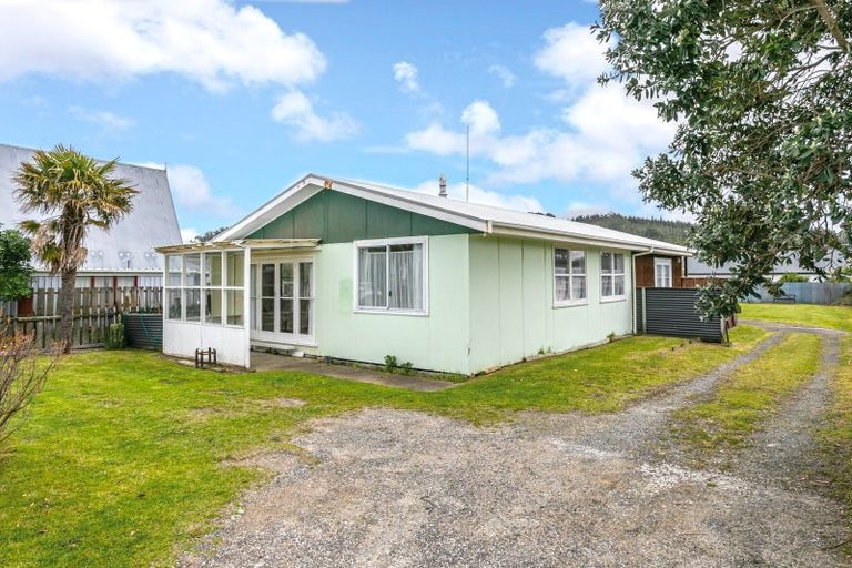 Photo of property in 106 Tamaki Road, Whangamata, 3620