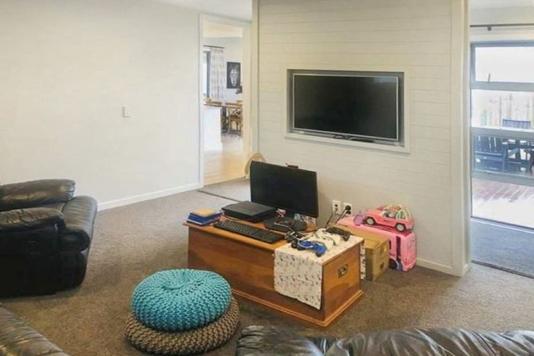 Photo of property in 9 Taranui Way, Paraparaumu Beach, Paraparaumu, 5032