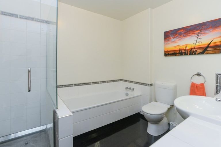 Photo of property in 25a George Street, Hospital Hill, Napier, 4110