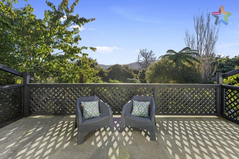 Photo of property in 84 Holborn Drive, Stokes Valley, Lower Hutt, 5019