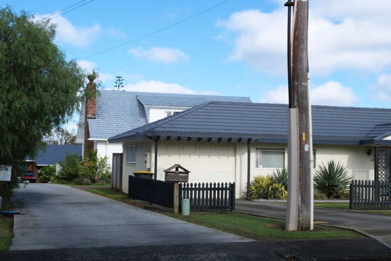 Photo of property in 12b Drake Street, Howick, Auckland, 2014