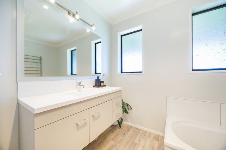 Photo of property in 76 Watershed Road, Bunnythorpe, Palmerston North, 4470