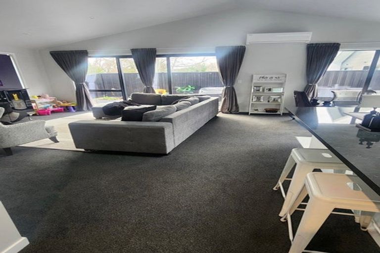 Photo of property in 8 Moore Street, Milton, 9220