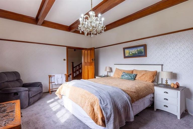 Photo of property in 17 Rhodes Street, Waimate, 7924