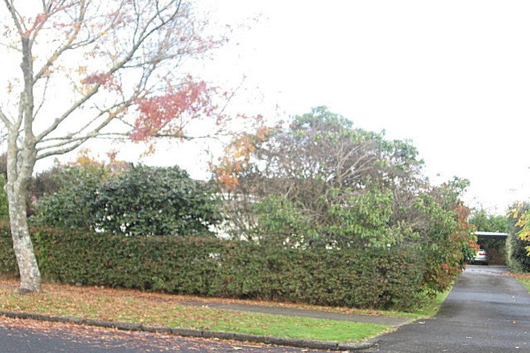 Photo of property in 2/6 Gibbs Road, Manurewa, Auckland, 2102