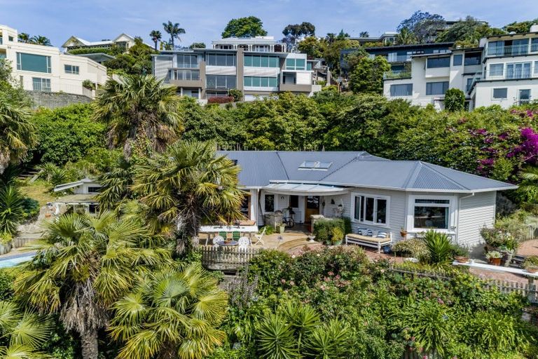 Photo of property in 32 Seapoint Road, Bluff Hill, Napier, 4110