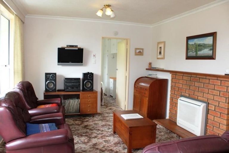 Photo of property in 4 Carnock Road, Harwood, Dunedin, 9077
