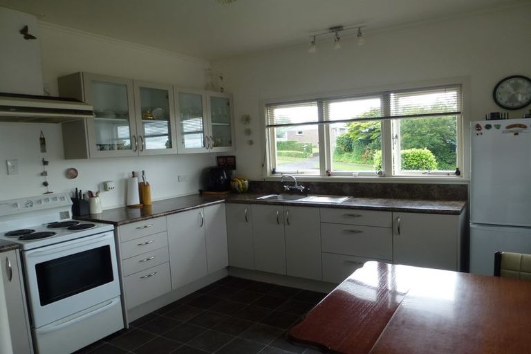 Photo of property in 42 Young Street, Morrinsville, 3300