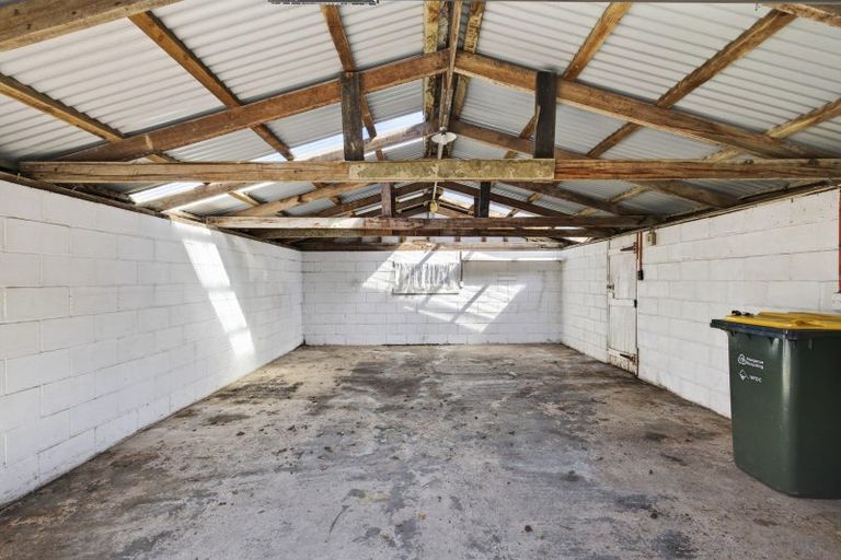 Photo of property in 25 Battiscombe Terrace, Waitara, 4320