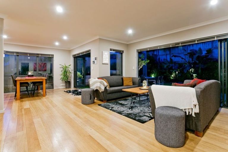 Photo of property in 57 Laurel Oak Drive, Schnapper Rock, Auckland, 0632
