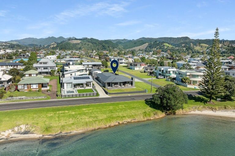 Photo of property in 209 Beach Road, Whangamata, 3620