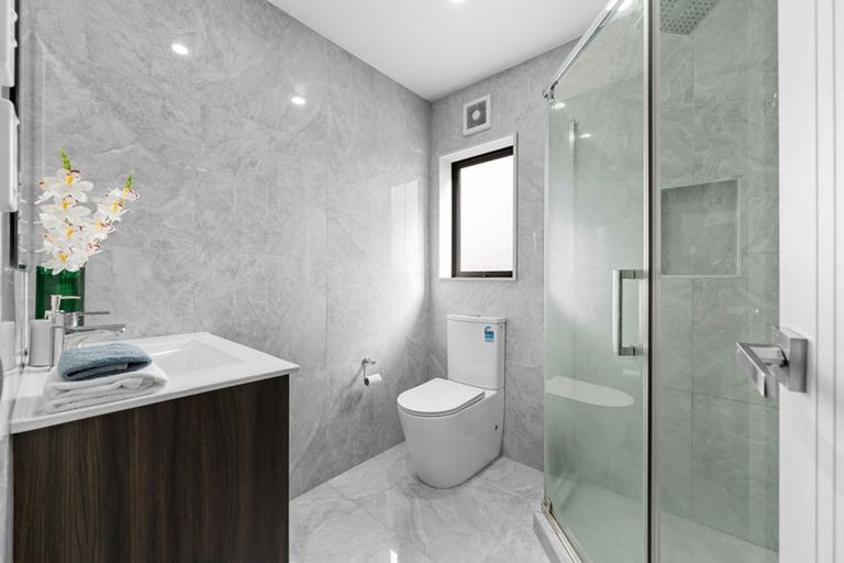 Photo of property in 102b Fitzroy Street, Papatoetoe, Auckland, 2104