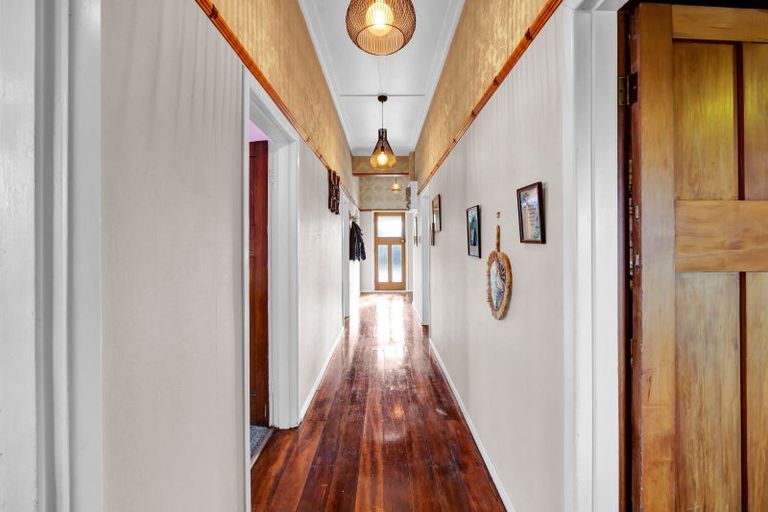 Photo of property in 20 Douglas Street, Hawera, 4610