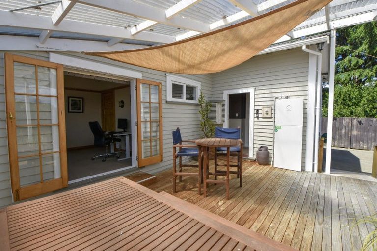 Photo of property in 12 Garrison Street, Carterton, 5713