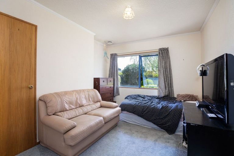 Photo of property in 10d Kinross Drive, Merrilands, New Plymouth, 4312