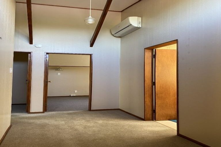 Photo of property in 9 Ngarimu Grove, Ngaio, Wellington, 6035