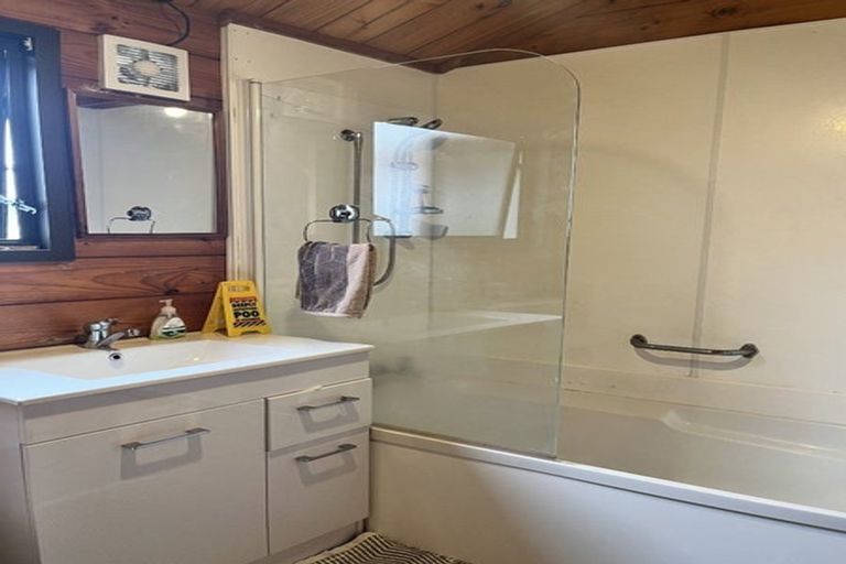 Photo of property in Princeton Gardens, 2/58 Cuba Street, Petone, Lower Hutt, 5012