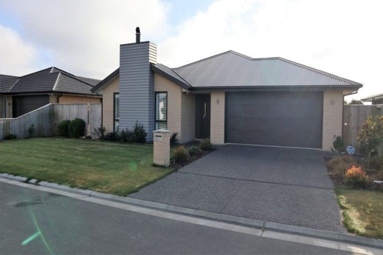 Photo of property in 37 Bradbury Avenue, Rolleston, 7614