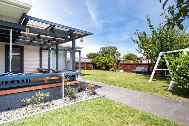 Photo of property in 27 Magdalen Crescent, Pirimai, Napier, 4112