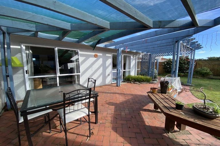 Photo of property in 2 Stead Crescent, Stoke, Nelson, 7011