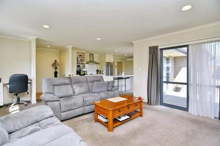 Photo of property in 11 Blackadder Road, Pegasus, 7612