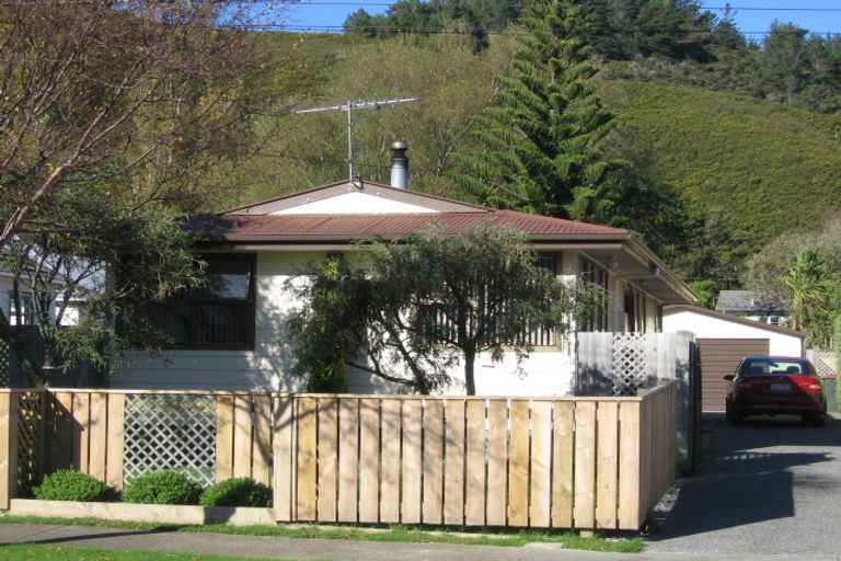 Photo of property in 36 Petherick Street, Taita, Lower Hutt, 5011