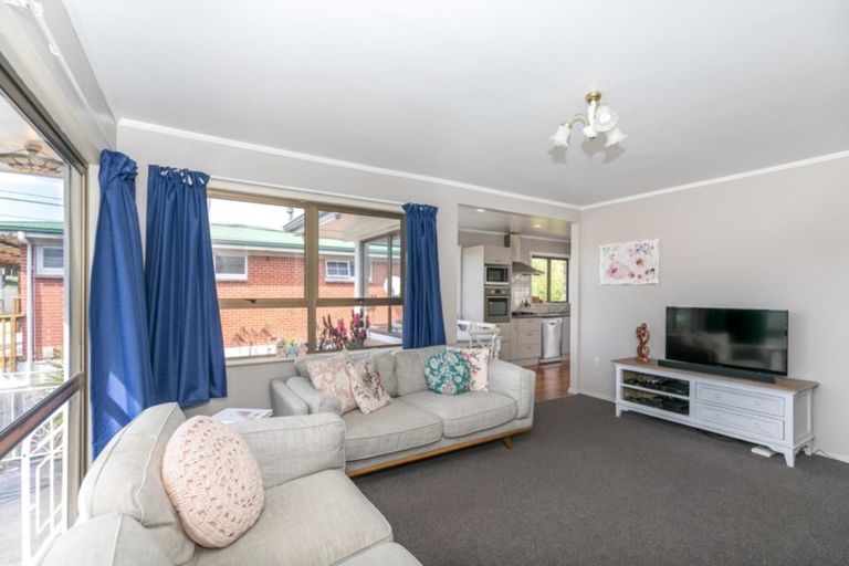 Photo of property in 35 Mitcham Avenue, Forest Lake, Hamilton, 3200