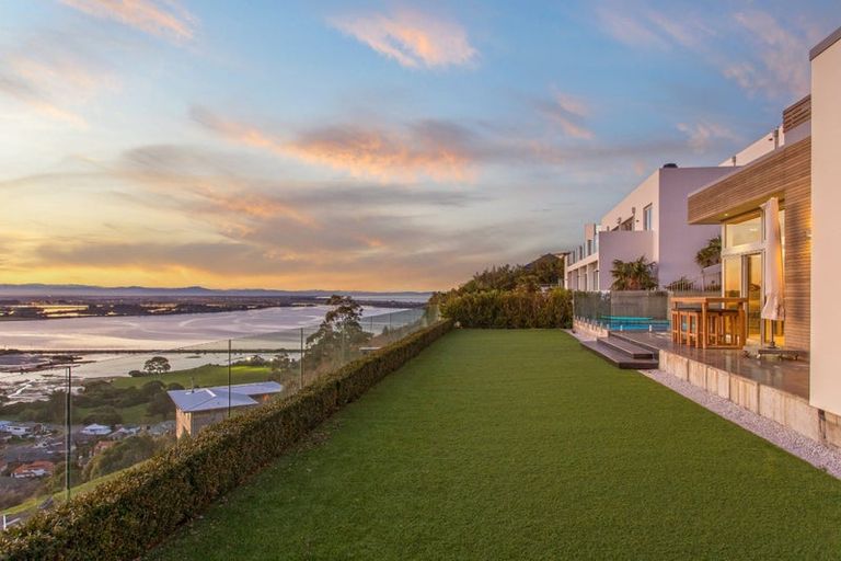 Photo of property in 6 Gazelle Lane, Redcliffs, Christchurch, 8081