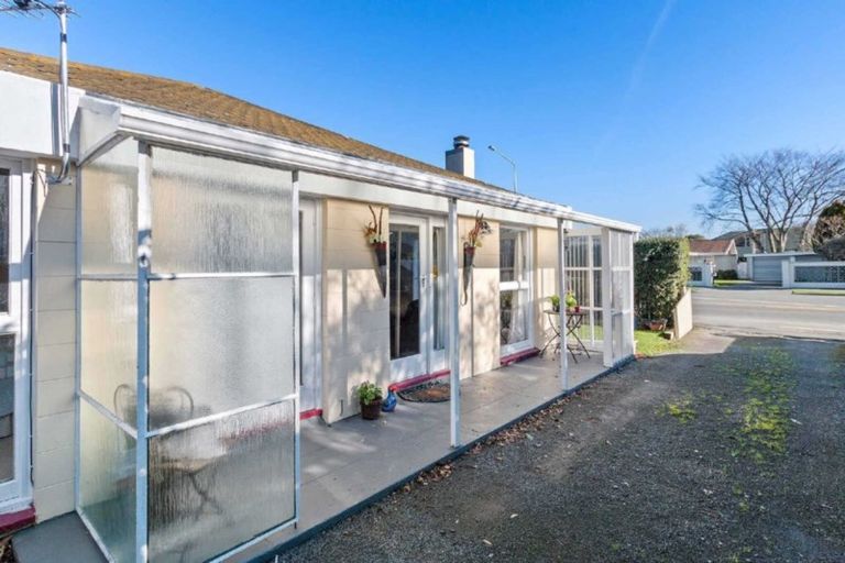 Photo of property in 172 Waimairi Road, Ilam, Christchurch, 8041