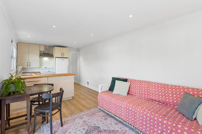 Photo of property in 28 Crieff Street, Northland, Wellington, 6012