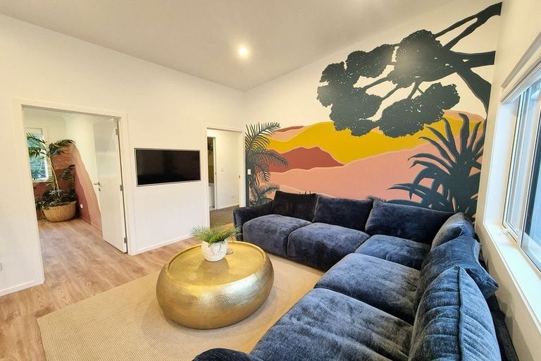 Photo of property in 46 Chelwood Street, Takaro, Palmerston North, 4412