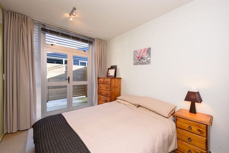 Photo of property in 9/337 Jackson Street, Petone, Lower Hutt, 5012