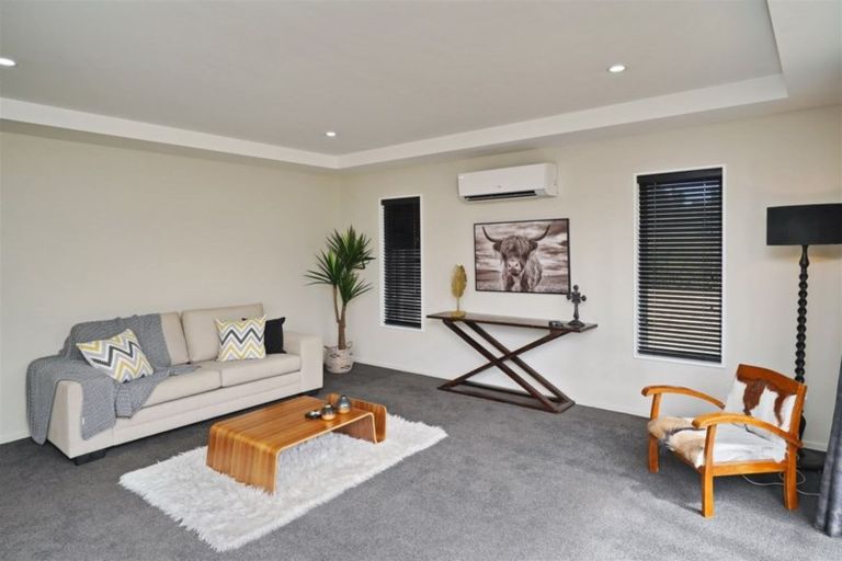 Photo of property in 17 Ormandy Court, Amberley, 7410