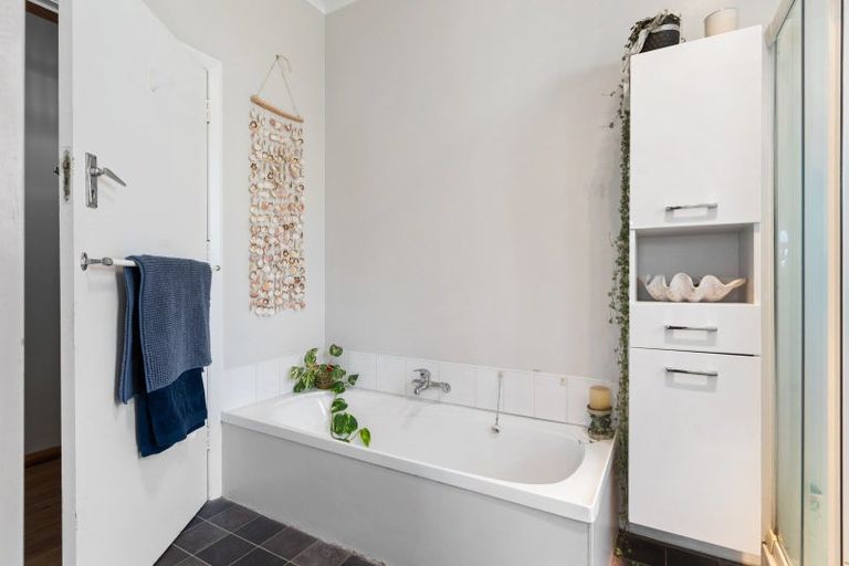 Photo of property in 204 High Street South, Carterton, 5713